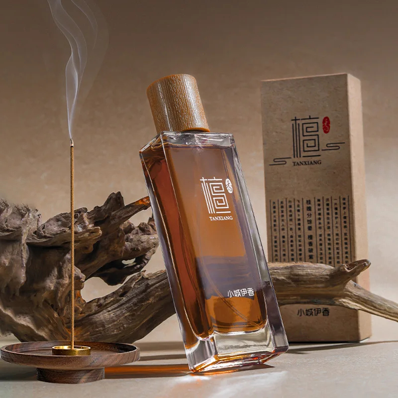 50ml Sandalwood Eau de Toilett - Fragrance And Perfume recension och pris